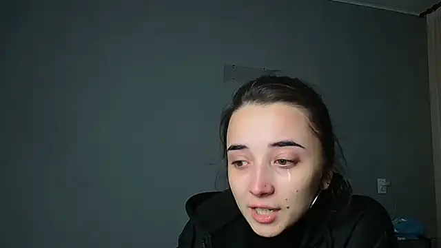 Eva Gloryy online show from November 23, 2025, 5:56 pm