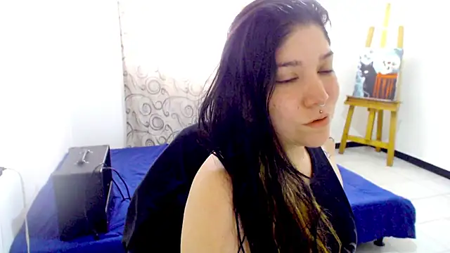 sharonnleon online show from October 6, 2025, 9:04 pm