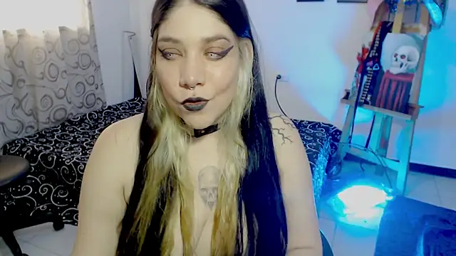 sharonnleon online show from October 31, 2025, 9:22 pm