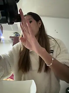 Snapshot of zoe_storm chatting on January 17, 2026, 2:26 am zoe storm online show from January 17, 2026, 2:26 am