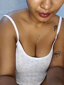 Snapshot of anais_03 chatting on September 27, 2025, 3:01 am anais 03 online show from September 27, 2025, 3:01 am