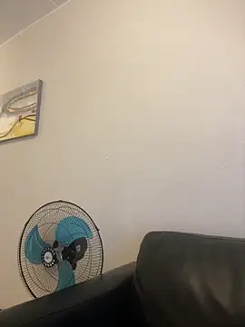 Go Meg online show from November 4, 2025, 3:32 am