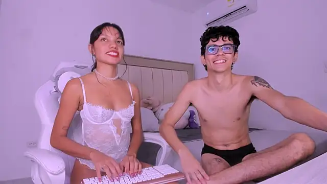 Snapshot of purpleonfir3 chatting on January 18, 2025, 4:59 am purpleonfir3 online show from January 18, 2025, 4:59 am