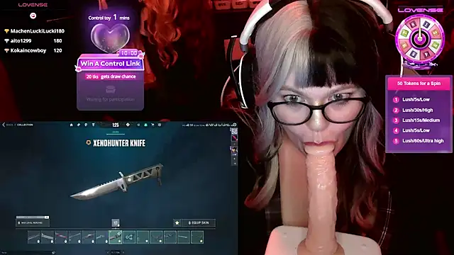 Snapshot of EveBaker04 chatting on March 18, 2025, 10:04 pm EveBaker04 online show from March 18, 2025, 10:04 pm