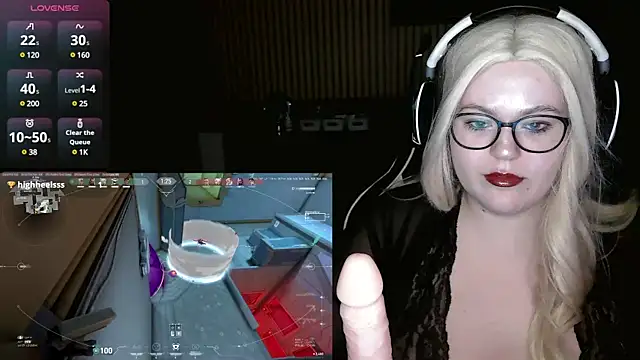 Snapshot of EveBaker04 chatting on March 3, 2025, 9:05 pm EveBaker04 online show from March 3, 2025, 9:05 pm