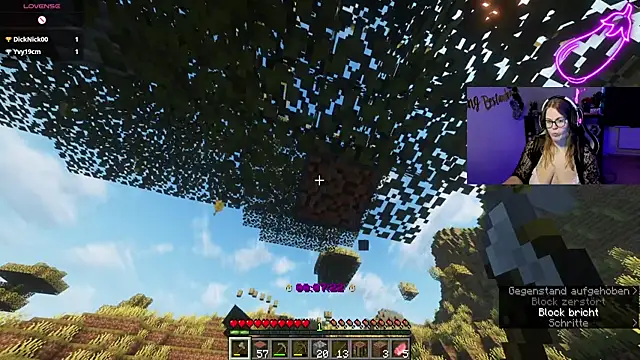 Snapshot of EveBaker04 chatting on October 5, 2025, 1:02 pm EveBaker04 online show from October 5, 2025, 1:02 pm