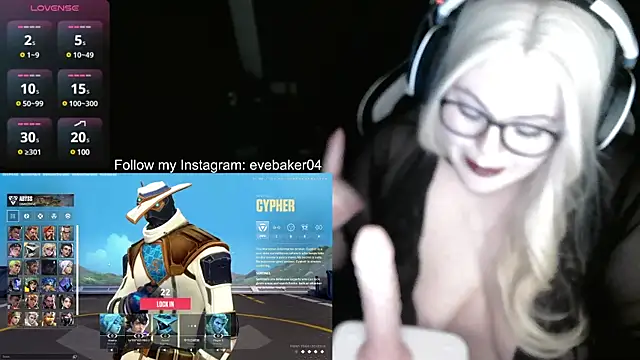 Snapshot of EveBaker04 chatting on March 4, 2025, 8:49 pm EveBaker04 online show from March 4, 2025, 8:49 pm