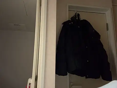 Snapshot of riri_riri_jp chatting on January 9, 2026, 11:39 am riri riri jp online show from January 9, 2026, 11:39 am