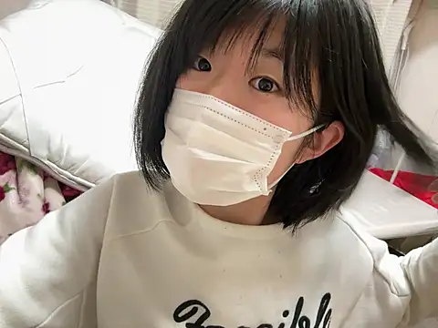 Snapshot of riri_riri_jp chatting on February 20, 2026, 10:06 am riri riri jp online show from February 20, 2026, 10:06 am