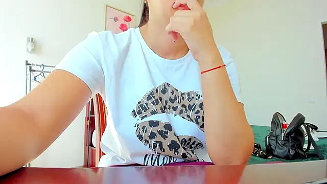 Snapshot of Tianiaa chatting on September 18, 2025, 7:33 am Tianiaa online show from September 18, 2025, 7:33 am