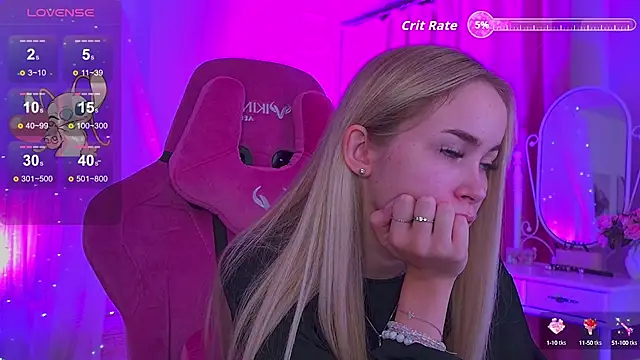 Snapshot of DakotaaJohnnson chatting on September 24, 2025, 2:29 am DakotaaJohnnson online show from September 24, 2025, 2:29 am