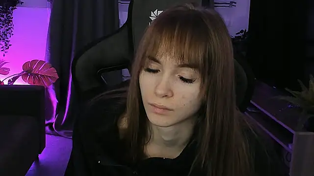 Snapshot of DakotaaJohnnson chatting on February 25, 2025, 8:42 pm DakotaaJohnnson online show from February 25, 2025, 8:42 pm