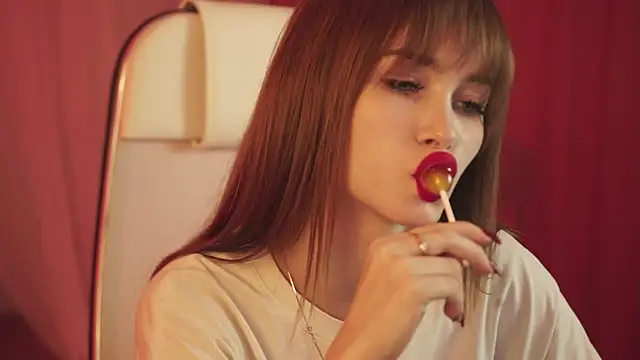 Snapshot of DakotaaJohnnson chatting on March 7, 2025, 11:40 am DakotaaJohnnson online show from March 7, 2025, 11:40 am