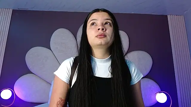 Snapshot of ValeriaOrtega chatting on May 11, 2026, 11:11 am ValeriaOrtega online show from May 11, 2026, 11:11 am