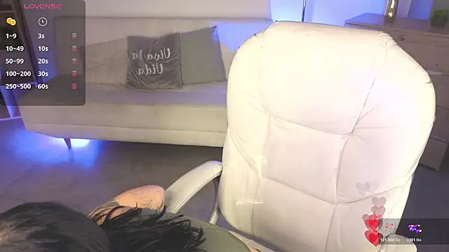 Nicole Foxx  online show from February 24, 2026, 7:37 pm