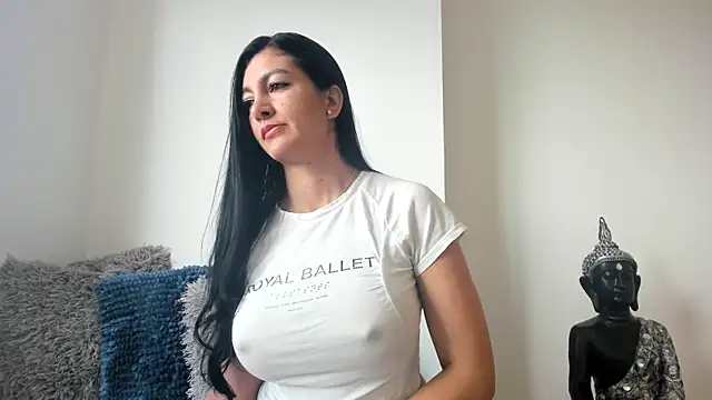 Snapshot of sofhia_daniels chatting on September 10, 2025, 1:10 pm sofhia daniels online show from September 10, 2025, 1:10 pm