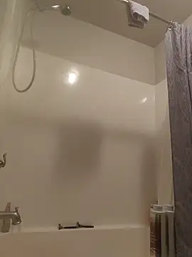 TattedMamaXOXO online show from April 10, 2026, 1:51 pm