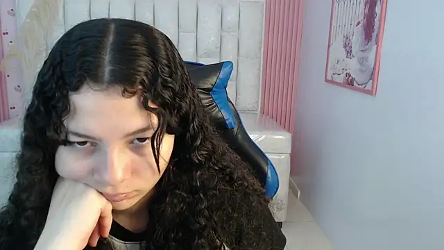 shalon diaz s online show from November 5, 2025, 1:14 pm