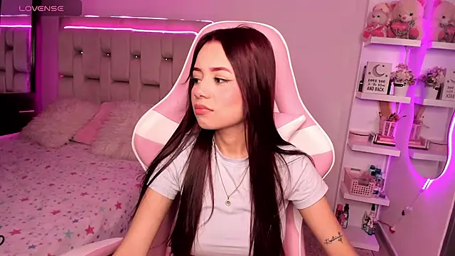 sophie russo1 online show from March 7, 2025, 5:29 am