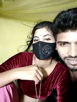 Hot couple 1 online show from September 25, 2025, 5:30 pm