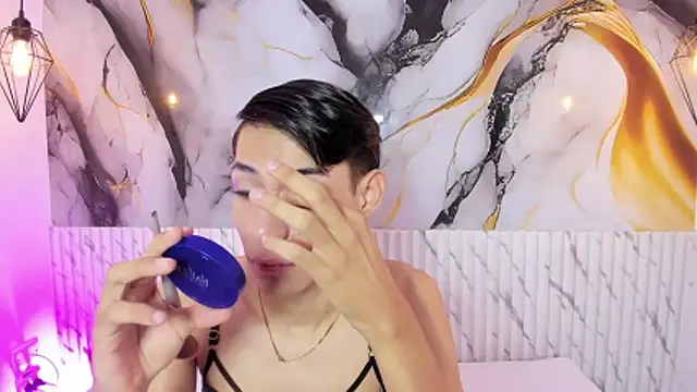 JackeOwens online show from December 3, 2025, 11:53 am