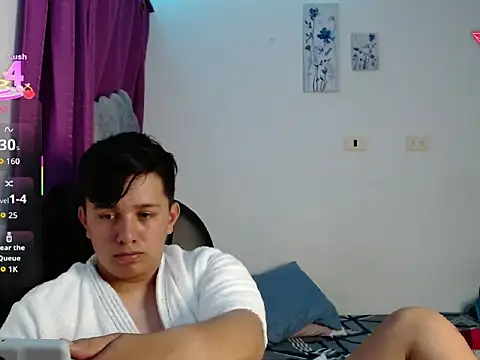 Snapshot of Alan_red chatting on November 12, 2025, 11:41 pm Alan red online show from November 12, 2025, 11:41 pm