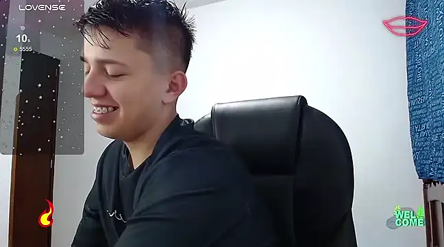 Snapshot of Alan_red chatting on February 24, 2025, 2:51 am Alan red online show from February 24, 2025, 2:51 am