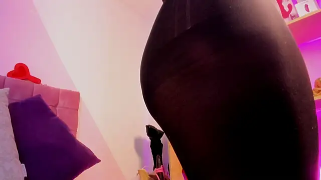 RayaCarr  online show from February 24, 2026, 1:34 pm