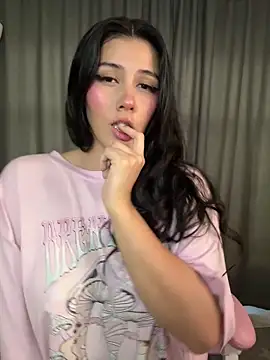 Snapshot of angelic1 chatting on April 24, 2026, 11:23 am angelic1 online show from April 24, 2026, 11:23 am
