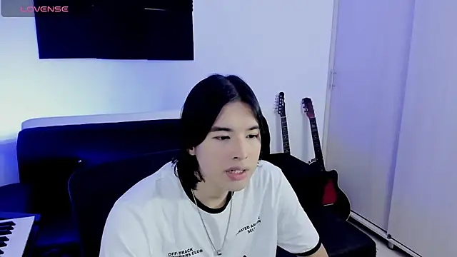 JordiWilld online show from April 14, 2026, 11:54 pm