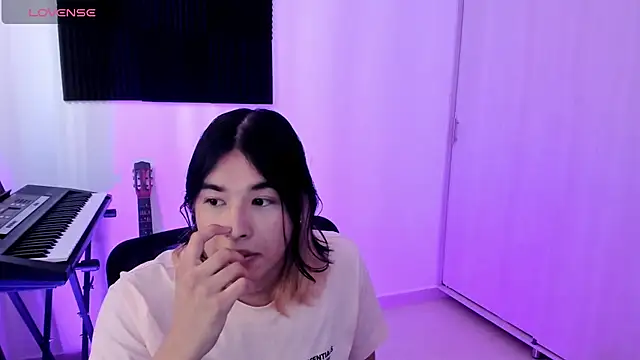 JordiWilld online show from February 14, 2025, 8:48 pm