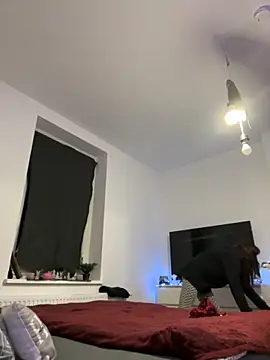 Ciara2004 online show from November 12, 2025, 5:39 pm