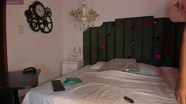 Snapshot of AnthonelaRusso_ chatting on February 12, 2026, 3:50 am AnthonelaRusso online show from February 12, 2026, 3:50 am