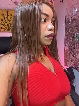 Snapshot of SaraYedid17 chatting on December 18, 2025, 12:38 am SaraYedid17 online show from December 18, 2025, 12:38 am