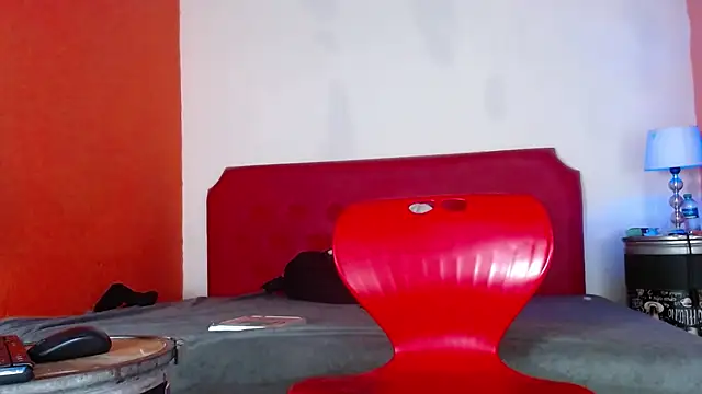 Snapshot of Cristian_white chatting on December 16, 2025, 12:26 am Cristian white online show from December 16, 2025, 12:26 am