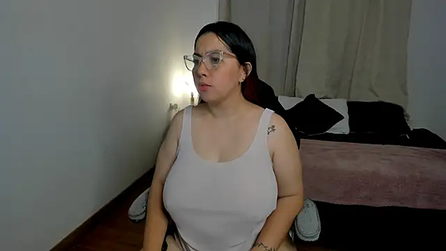 brithany olson25 online show from October 26, 2025, 7:14 pm