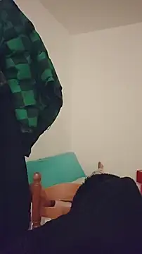 SweetyNinaOff1 online show from October 26, 2025, 5:41 am