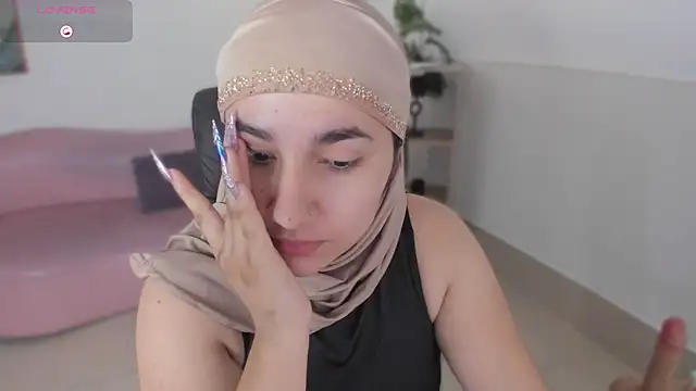 Ayha khalaf online show from November 29, 2025, 1:06 am