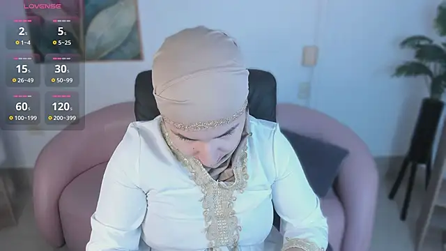 Ayha khalaf online show from November 22, 2025, 1:15 am