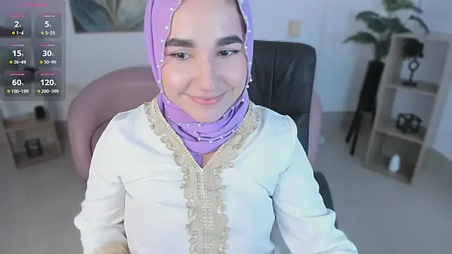 Ayha khalaf online show from November 7, 2025, 1:21 am