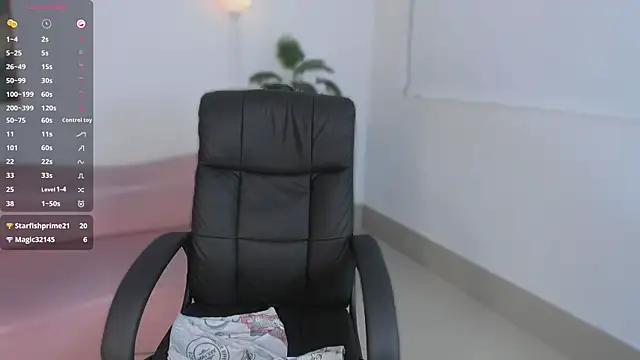 Ayha khalaf online show from October 10, 2025, 1:17 am