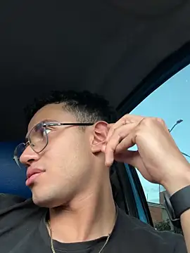 Thonny-becker online show from October 24, 2025, 10:31 pm