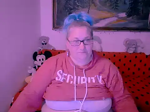 Snapshot of Marryllunax chatting on November 28, 2025, 8:53 pm Marryllunax online show from November 28, 2025, 8:53 pm