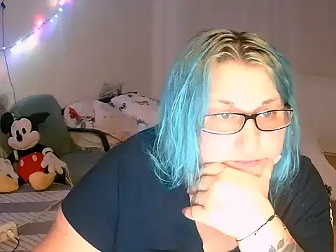 Snapshot of Marryllunax chatting on December 3, 2025, 6:18 pm Marryllunax online show from December 3, 2025, 6:18 pm