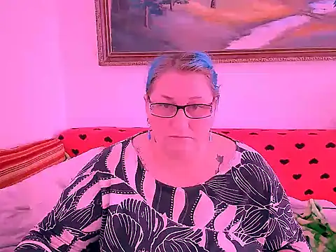 Snapshot of Marryllunax chatting on October 15, 2025, 8:33 am Marryllunax online show from October 15, 2025, 8:33 am