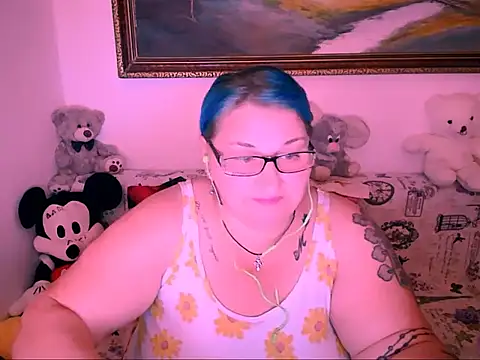 Snapshot of Marryllunax chatting on September 18, 2025, 7:06 pm Marryllunax online show from September 18, 2025, 7:06 pm