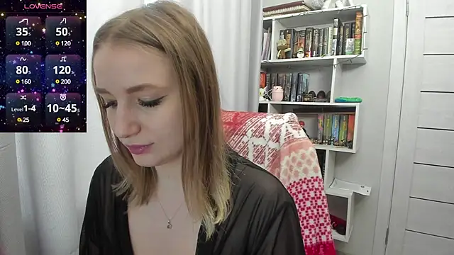 Snapshot of LillyFan-X chatting on January 28, 2025, 4:29 am LillyFan-X online show from January 28, 2025, 4:29 am
