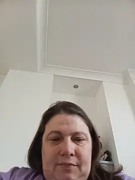 Snapshot of HotHornyEmmaX chatting on July 23, 2026, 6:33 am HotHornyEmmaX online show from July 23, 2026, 6:33 am