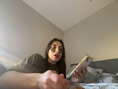 Snapshot of geld_88 chatting on February 4, 2025, 6:17 pm geld 88 online show from February 4, 2025, 6:17 pm