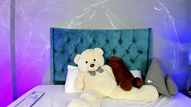 fierygroup online show from April 12, 2026, 1:42 am